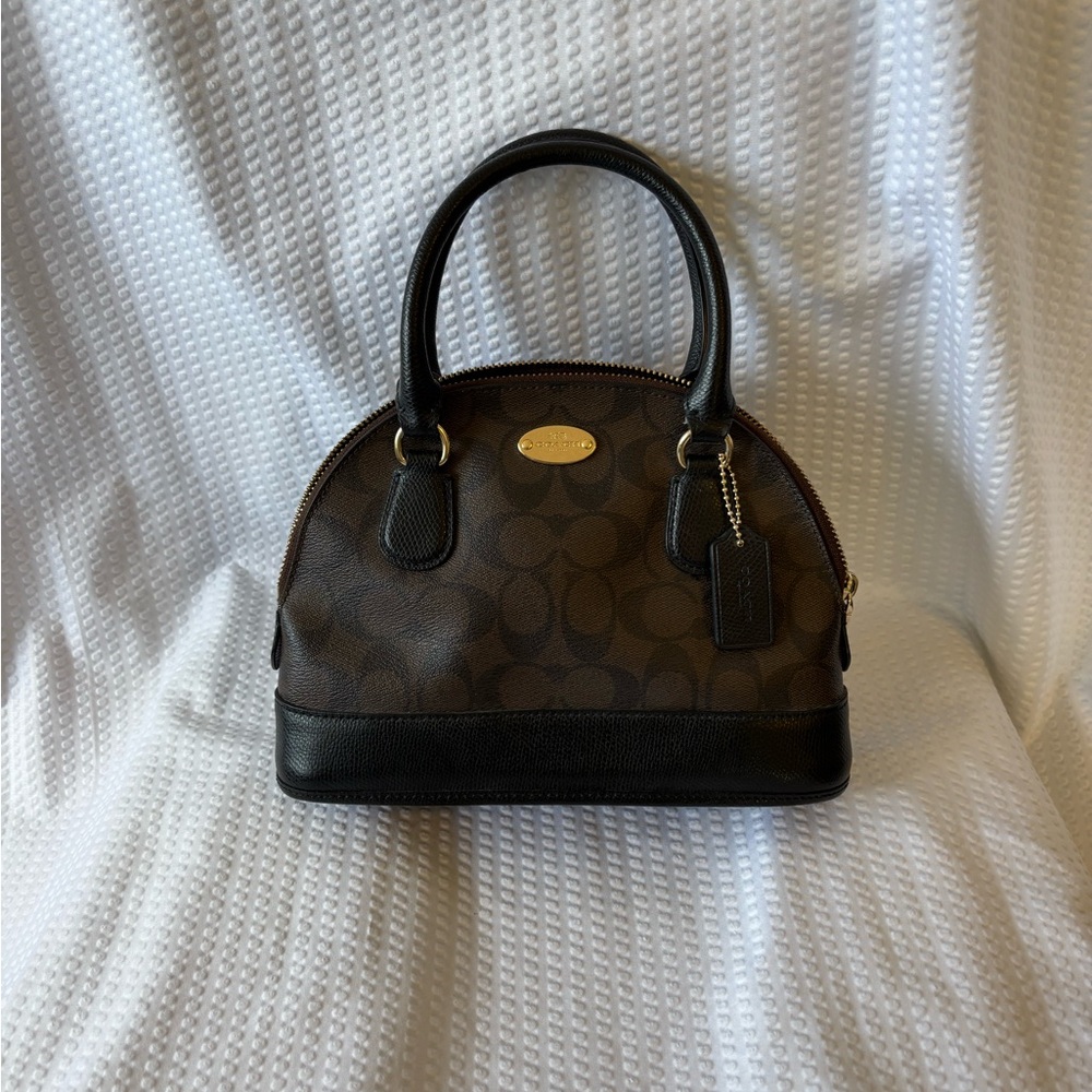 Signature Coach bag